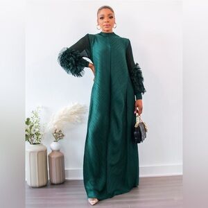 NINTH & MAPLE Green Cece Maxi Dress - Perfect for wedding - One size fits all